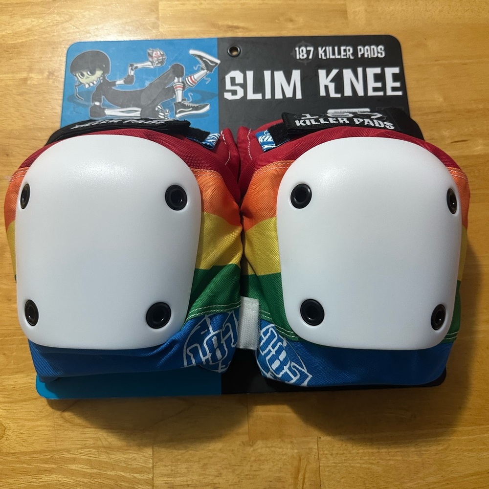 187 Killer Pads Slim Knee Rainbow Pads. Size M